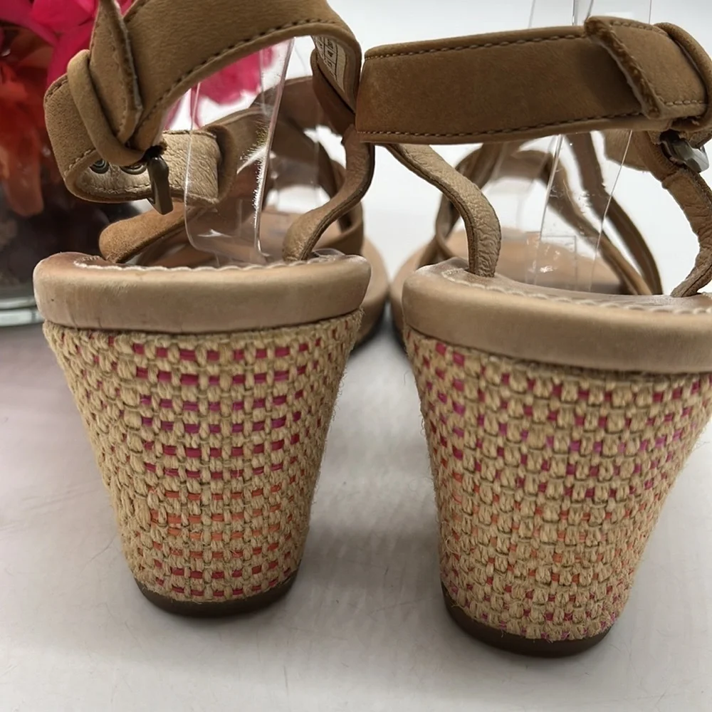 Ugg Leather pink orange wedge sandal Sz 9. MCW0669A